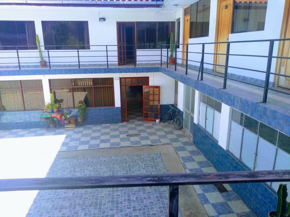 Casa Blanca Hospedaje Huamancaca Extérieur photo
