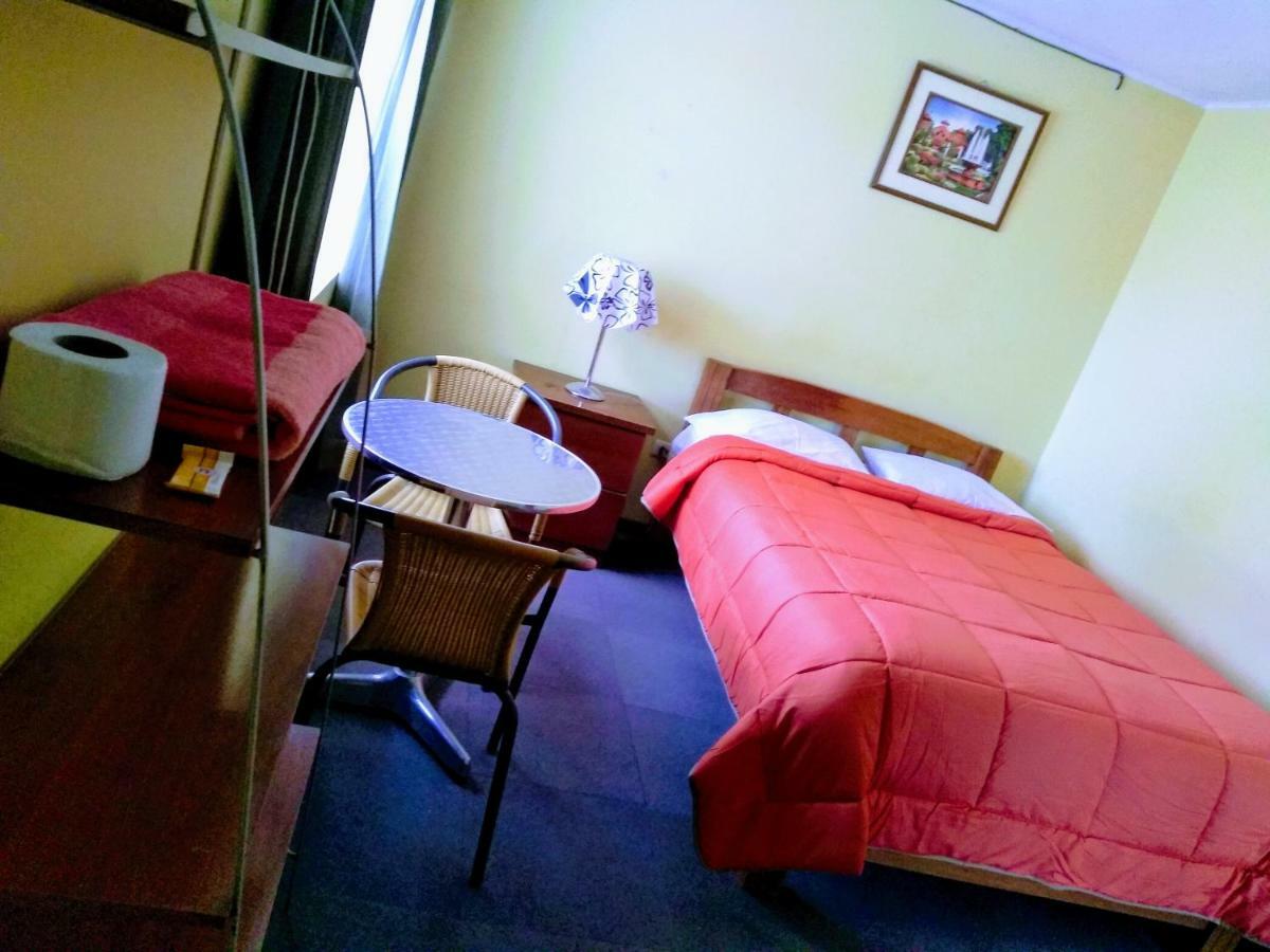 Casa Blanca Hospedaje Huamancaca Chambre photo