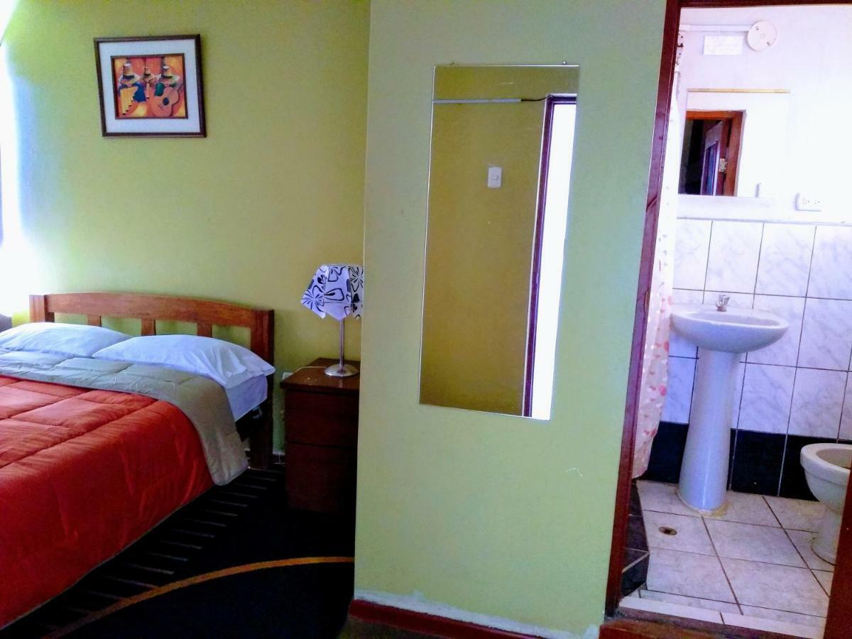 Casa Blanca Hospedaje Huamancaca Chambre photo