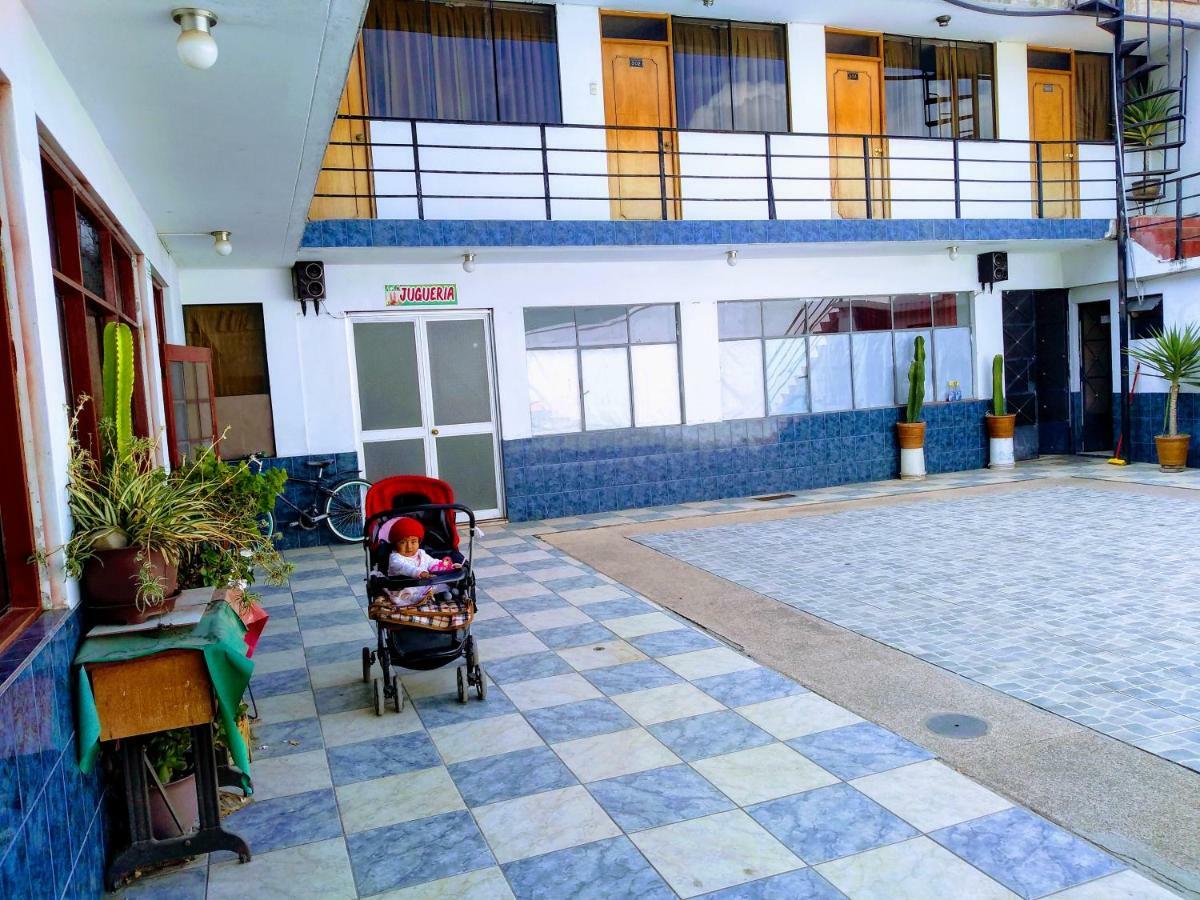 Casa Blanca Hospedaje Huamancaca Extérieur photo
